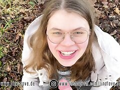 German Teenage 18yo first BLOWJOB OUTDOOR