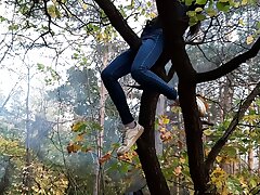Damsel climbed a tree to fumble her pussy on it - Lesbian-illusion