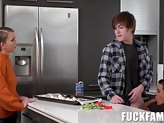 GropingTeens - Horny Thick Towheaded Nubile Shoplifter Alexa Raye Seduces Security Officer