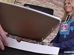 Pizza doll delivers Additional Topping