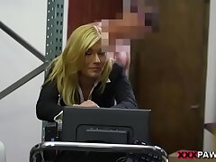Red-hot Cougar Porked At The PawnShop