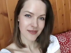 sexi girl open whide throat