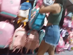 LINDA JOVENCITA ESTABA COMPRANDO SOLA EN EL SUPERMERCADO MIRA COMO LE PREGUNTO SI QUIERE SER MI NOVIA (en publico)
