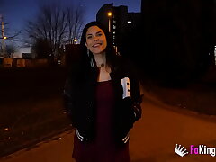Teasing random dudes at the streets? Cuban hotty Amanda Luxor definitely has no limits!!