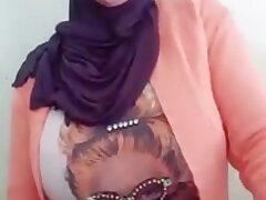 arab female chat show
