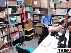 Innocent Teen Gives Me The Best Trouser snake Blowjob On Very first Encounter - I encountered her on Sxdates.com