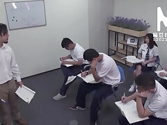 【国产】麻豆传媒作品/MD0184-反叛女同学-麻豆母版 - 001/免费观看