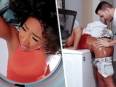 Touching my Girlfriend's Black sMom Stuck in the Washing Machine - MILFED