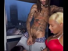 She pulled out a dick thicker than mines