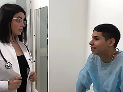 Egyptian Lezzie Milf Living In London