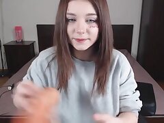 (UwU)I have fun with titties and pussy. Deep facehole drooling and getting off