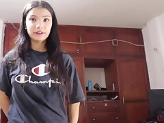AMIGO pone una gran polla y se folla la boca de la Vecina mientras el programa ? internal ejaculation ?oral - pornography en espanol - real casero